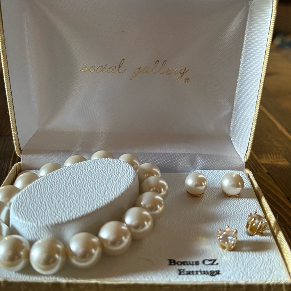 Pearl Jewelry Set
